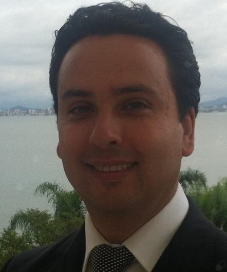 Dr. Bruno Mello