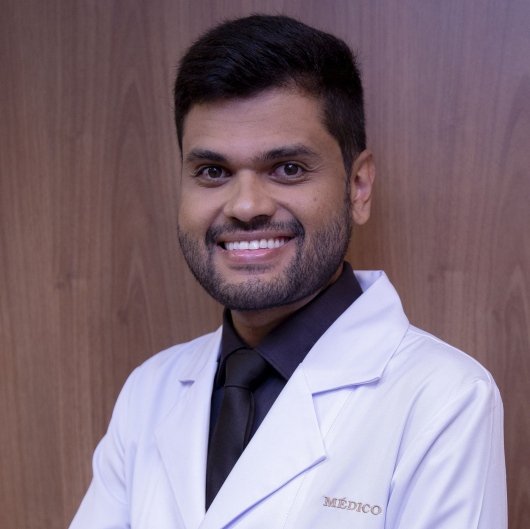 Dr. Silas Romeres