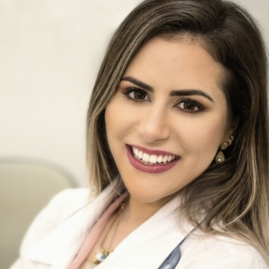 Dra. Livia Brancher Gravina
