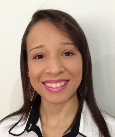 Dra. Carla Daniele Silva Mesquita