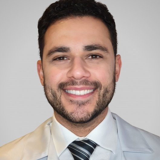 Dr. Caio Henrique Torres Sousa