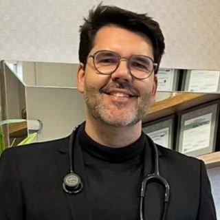 Dr. Luciano Chaves