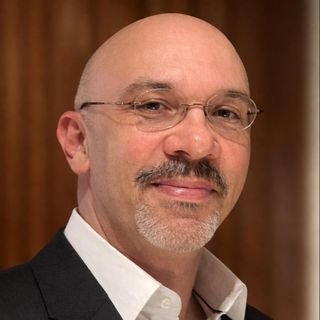 Dr. Renato Sabbag