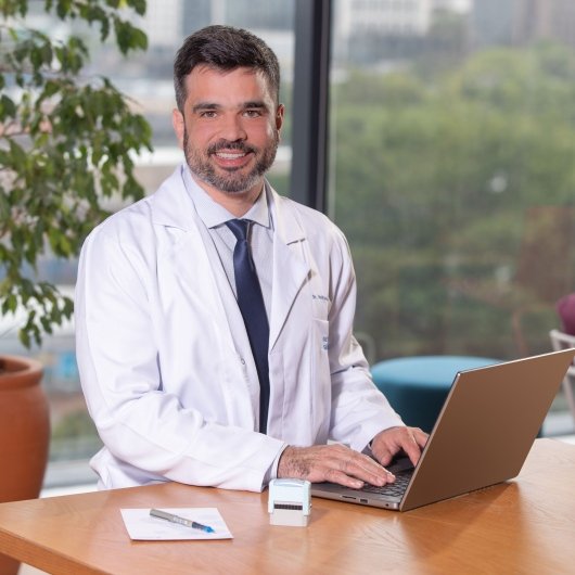 Dr. Matheus Abreu