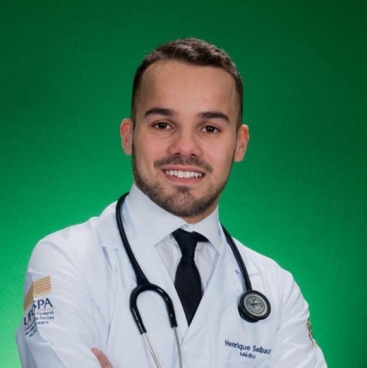Dr. Henrique Gomes Selbach Pereira