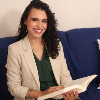 Dra. Nathália Gheventer