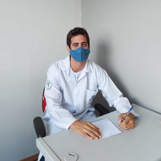 Dr. Lucas Barrenha
