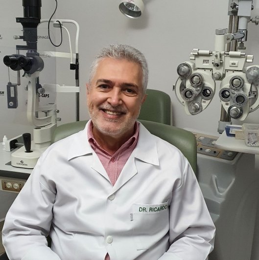 Dr. Ricardo Souza Felix