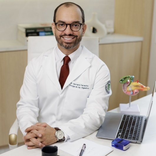 Dr. Bernard Favacho