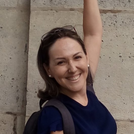 Dra. Fabiana Marcelino