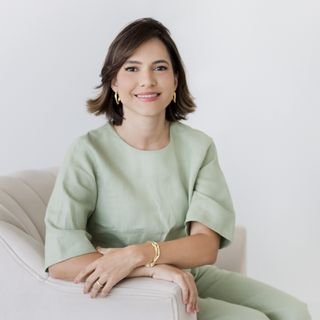 Dra. Thais Oliveira Claizoni Dos Santos
