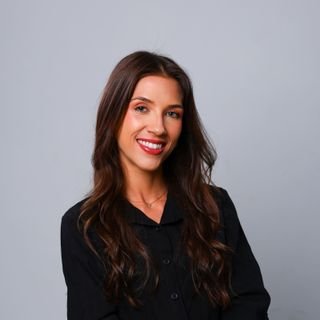 Paula Schmitt Puhl