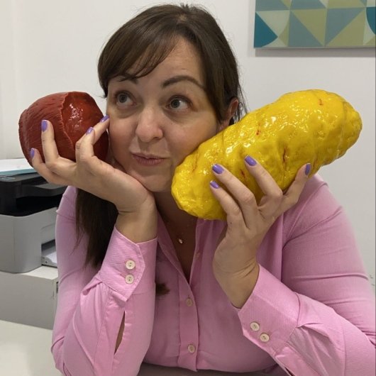 Dra. Cássia Dourado Leme Bueno