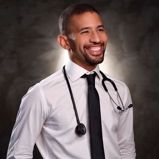 Dr. Fábio Reis