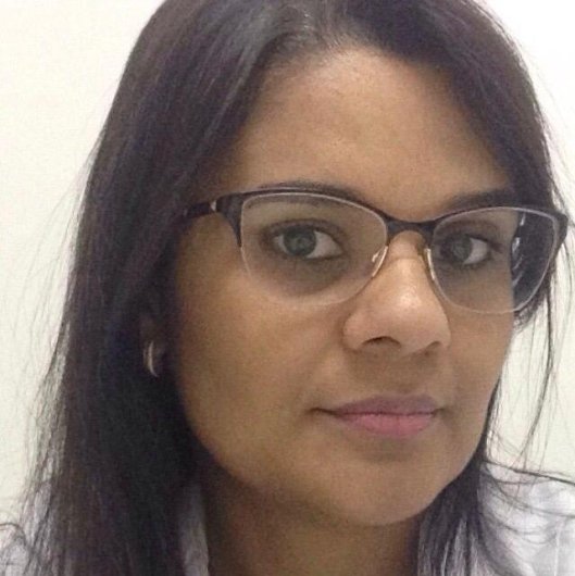 Dra. Adriana Regina Gonçalves Correia Fernandes