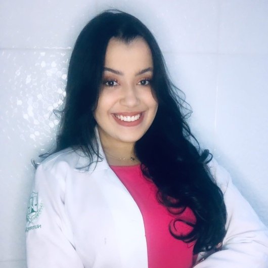 Dra. Thalia Dias
