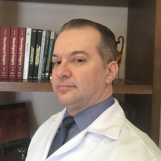 Dr. Eduardo Rodrigo Puppi Moro