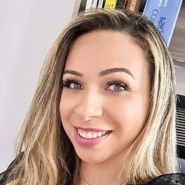 Dra. Anaschara Oliveira