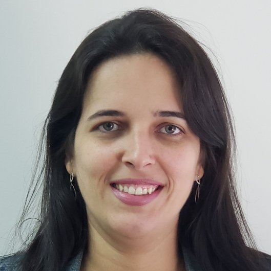 Dra. Carmen Rezende