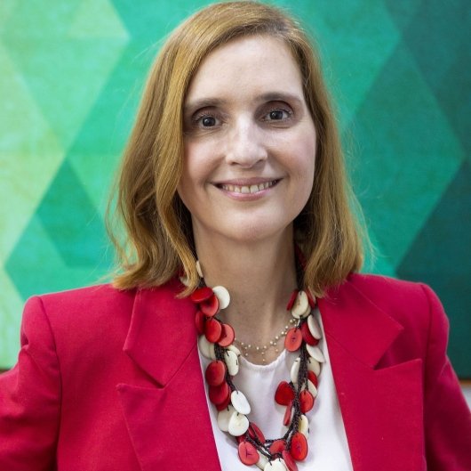 Dra. Adriana Drummond