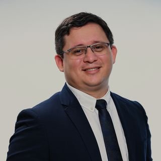 Dr. Francisco Tiago de Sousa Amaral