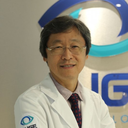 Dr. Carlos Hayato Yamane
