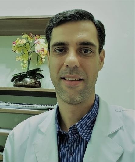 Dr. Paulo Leandro Alves Bernardo
