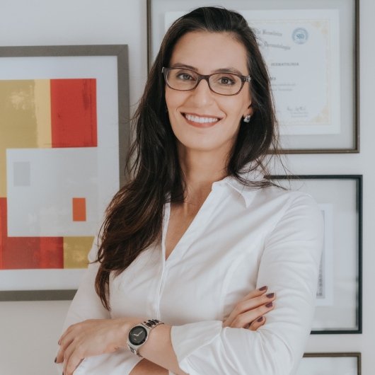 Dra. Paula Sian Lopes