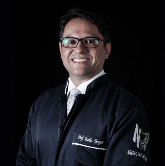 Dr. Danilo Chequer Freire de Souza