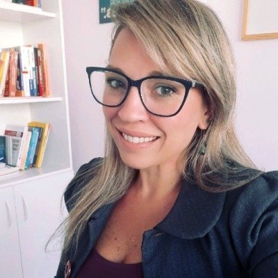 Dra. Fernanda Menezes
