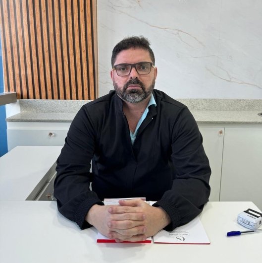Dr. Eduardo Martins da Cruz