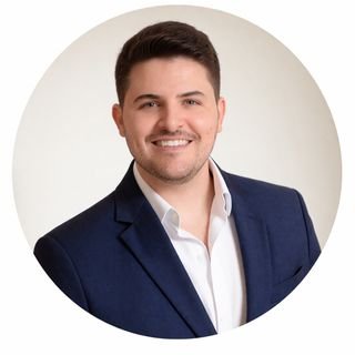 Dr. Matheus Lopes Vale