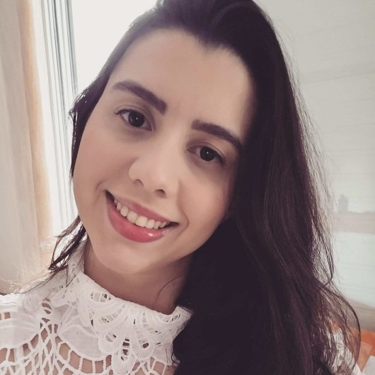 Dra. Laís Freire Silva