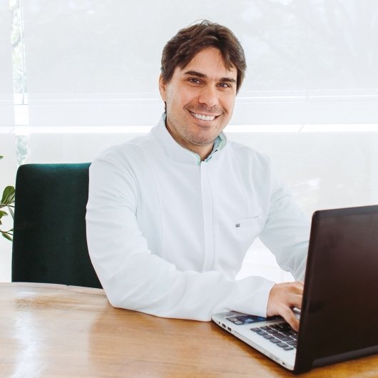 Dr. Paulo Claro da Silveira Neto