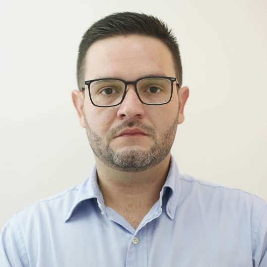 Dr. Vitor Pellegi Rossmann