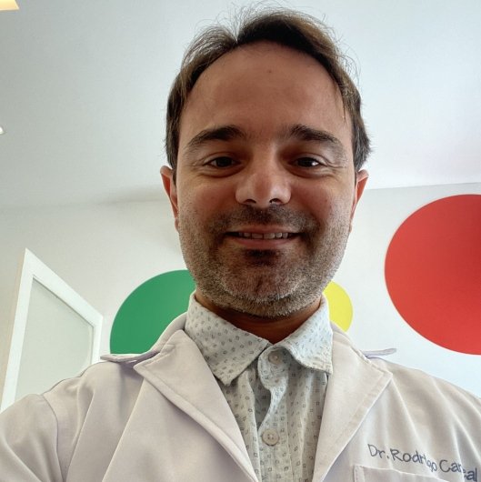 Dr. Rodrigo Cardeal Menezes