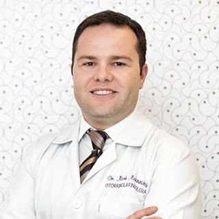 Dr. Mark Makowiecky