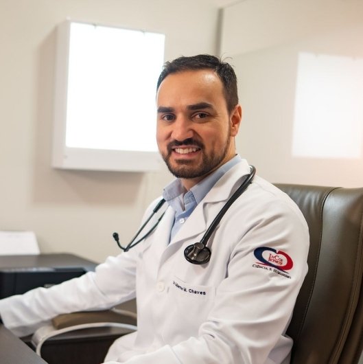 Dr. Guilherme Mendes Chaves