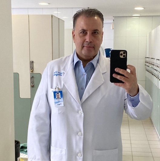 Dr. Márcio De Queiroz Elias