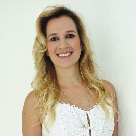 Dra. Cibele Hasmann