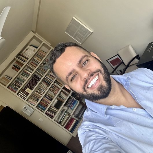 Dr. Rodrigo Siqueira Rodrigues