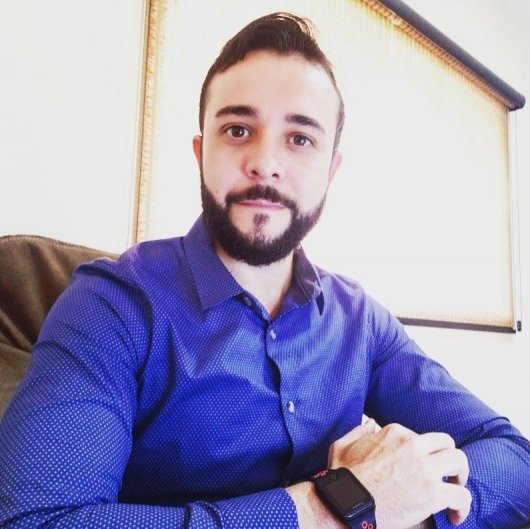 Dr. Everton Bazilio