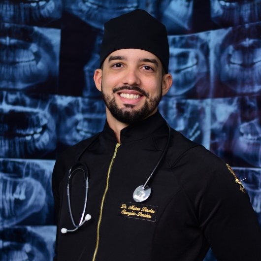 Dr. Mateus Bacelar