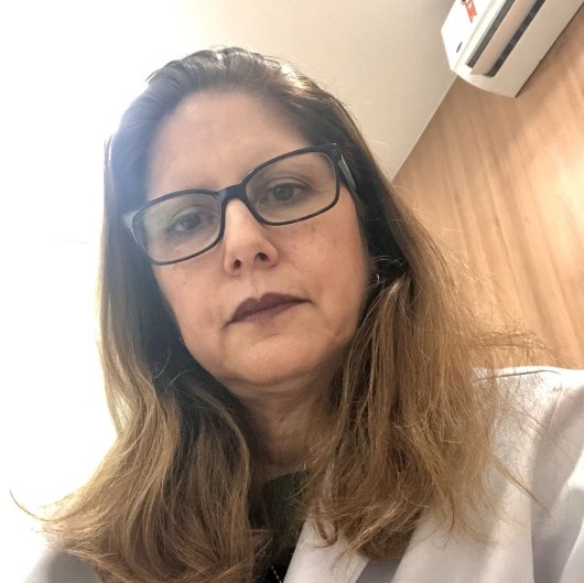 Dra. Léa Pikelhaizen Velloso