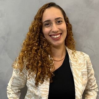 Beatriz Cristina Batista Cunha Debossam
