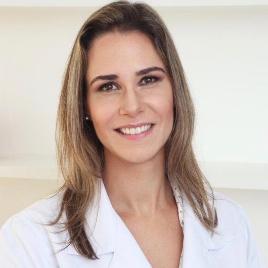 Dra. Fernanda Pedroni Lajner