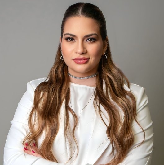 Ana Julia Castanheira