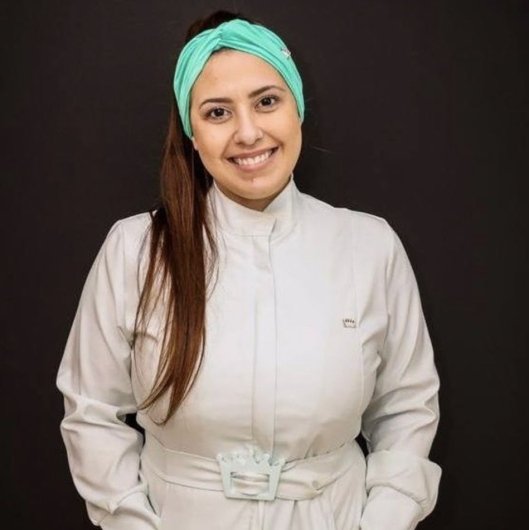 Dra. Laila Alves