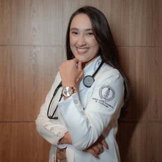 Dra. Alana Osterno