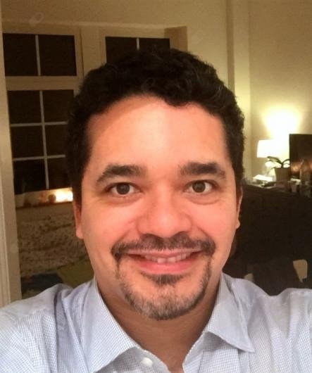 Dr. Gilberto Sousa Alves